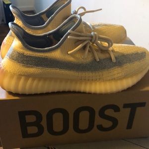 Yeezy Boost 350 Linen